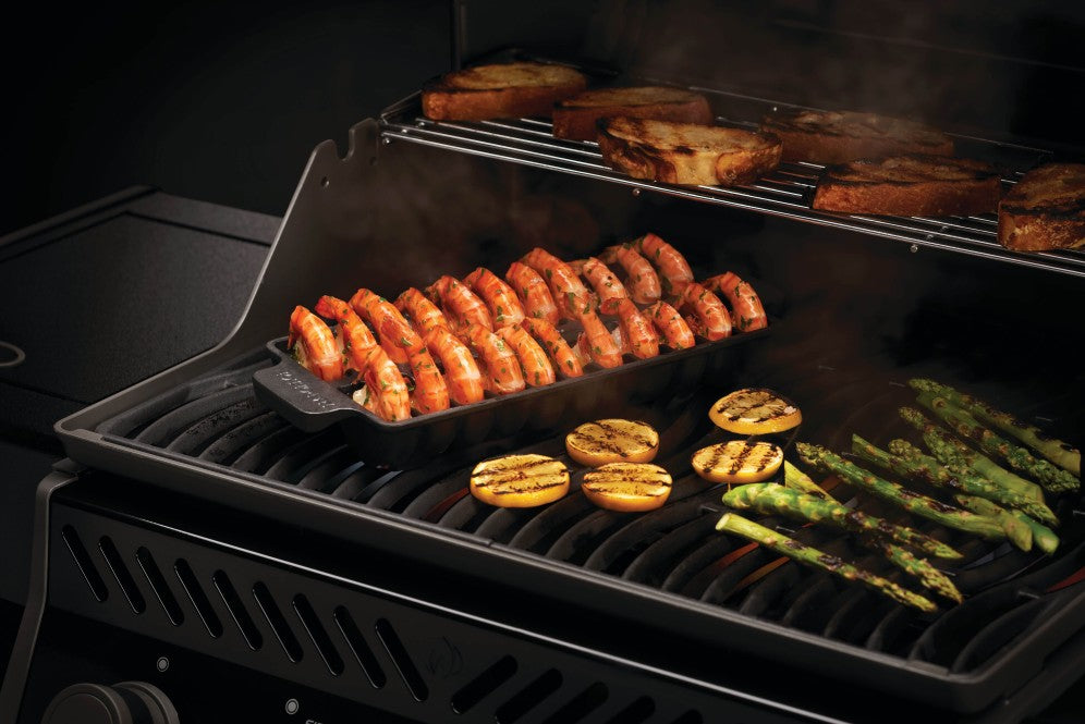 Cast Iron Jumbo Shrimp Tray 67734