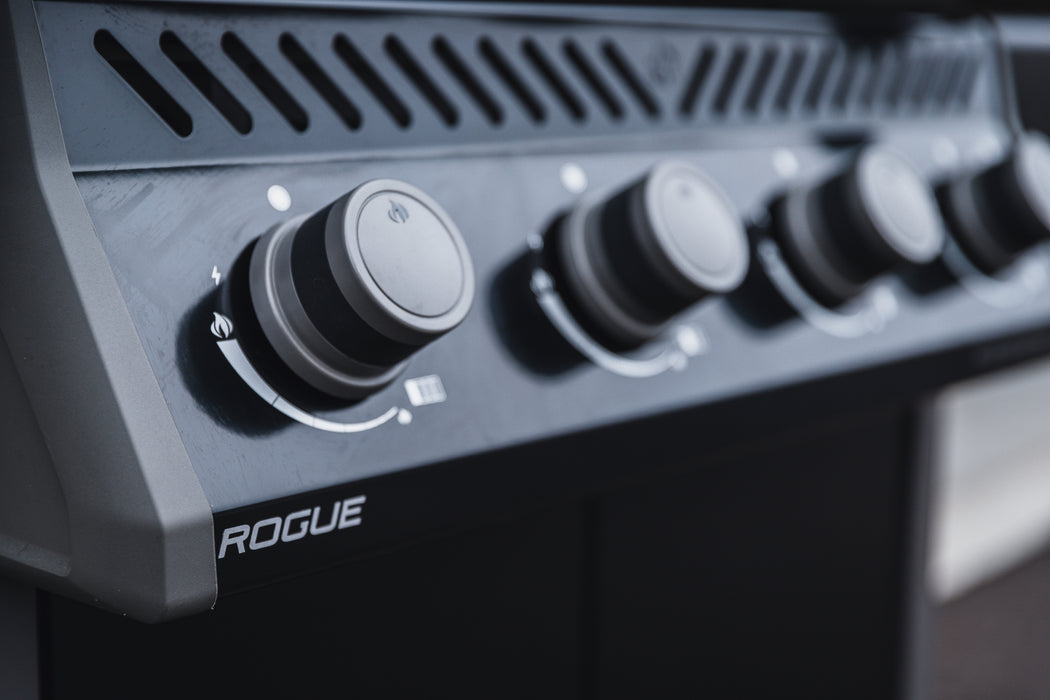 Napoleon Rogue 525 Gas Grill R525PK-1
