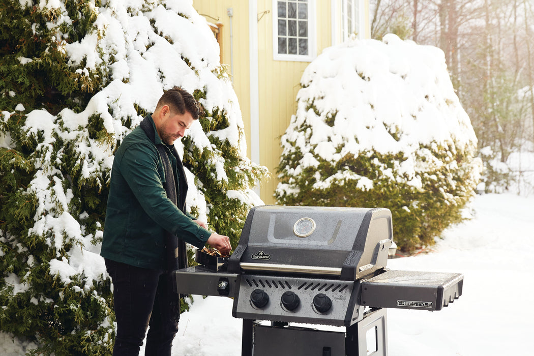 Napoleon Freestyle 365 Gas Grill (Graphite Grey)
